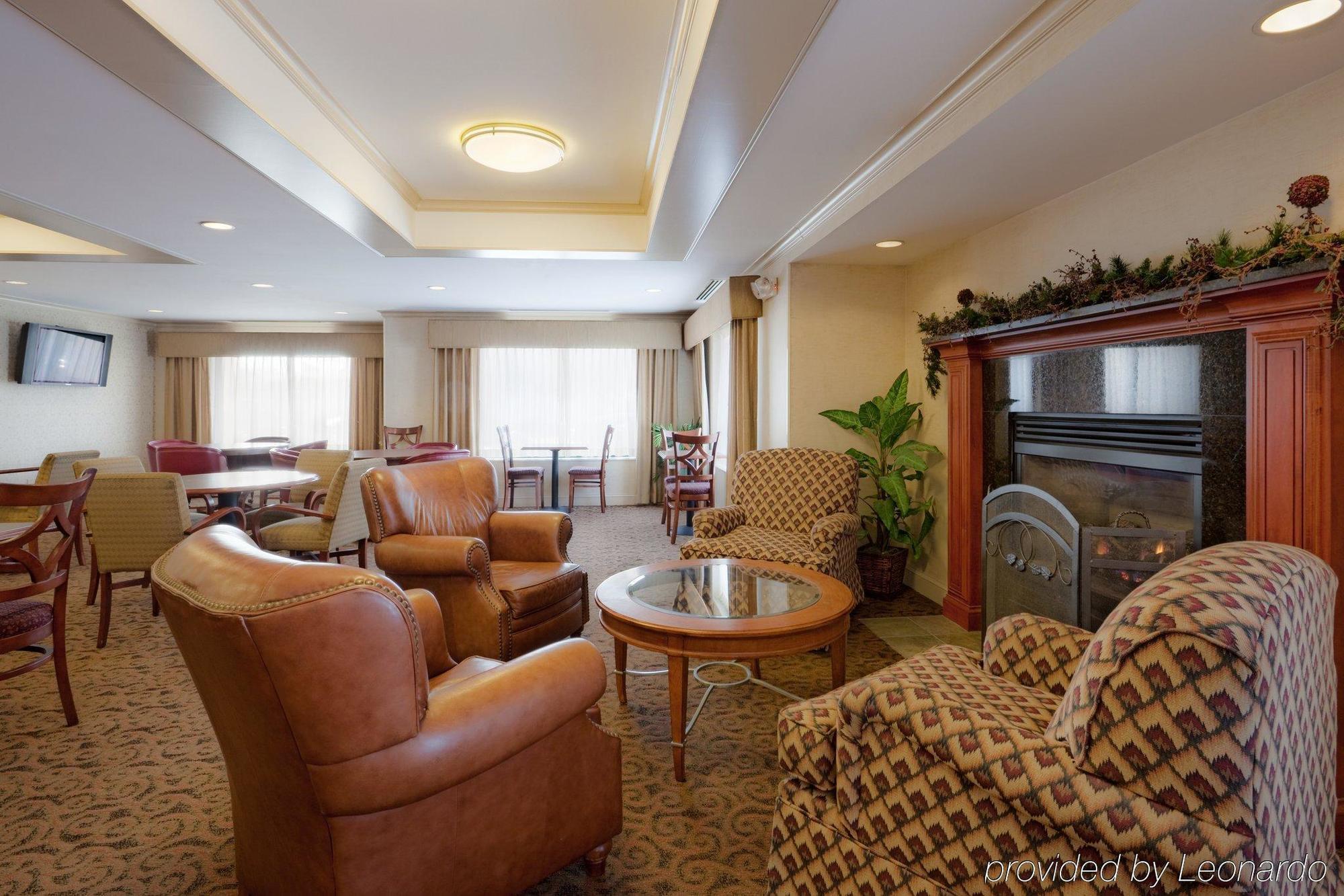 Holiday Inn Express Hotel & Suites Auburn By Ihg Beltér fotó